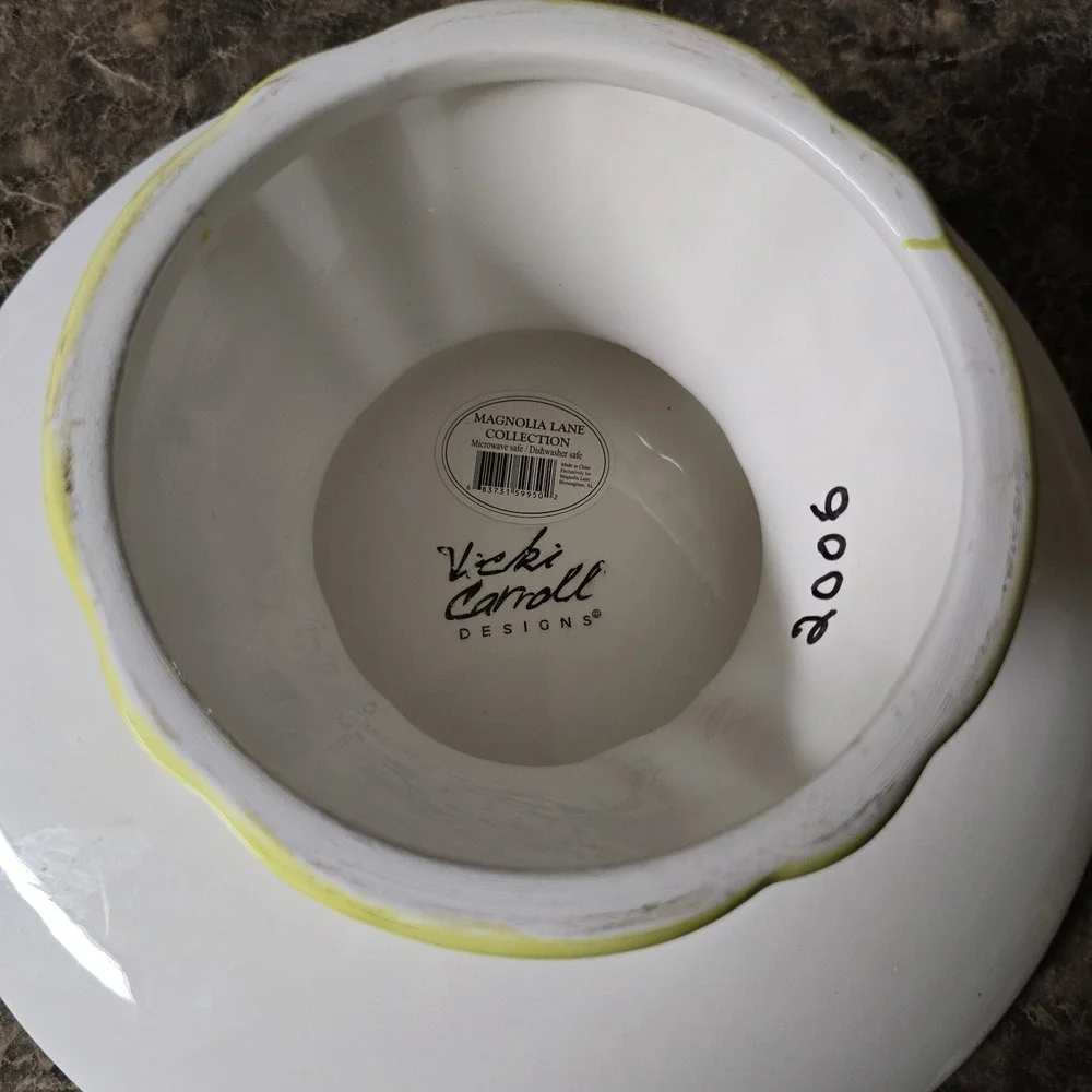 Vicki Carroll Designs Magnolia Lane Christmas Cake Stand – 13